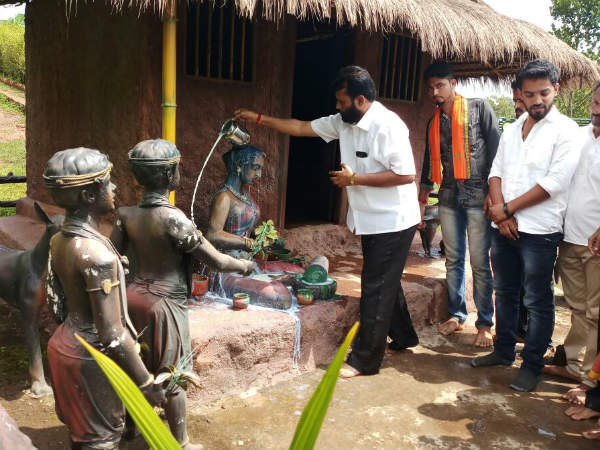 ವಿಗ್ರಹ ಶುದ್ದೀಕರಣಕ್ಕೆ ಯತ್ನ