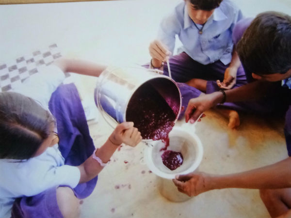 ಮಕ್ಕಳು ರುಚಿ ಅನುಭವಿಸಿ ಖುಷಿಪಟ್ಟರು