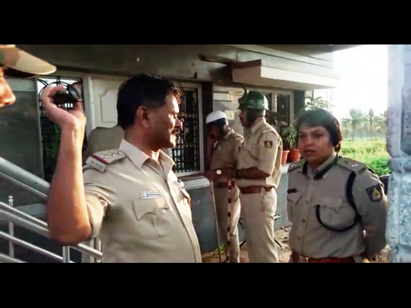 ಸ್ಥಳದಲ್ಲಿ ಬಿಗಿ ಬಂದೋಬಸ್ತ್