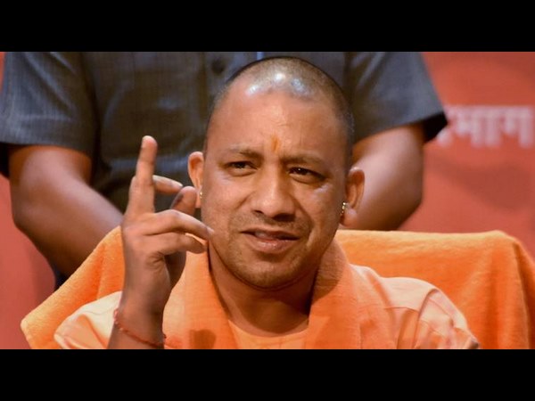 ಮಾಯಾವತಿ ಸರಕಾರ ನೀಲಿ ಬಣ್ಣ, ಅಖಿಲೇಶ್ ಸರಕಾರ ಕೆಂಪು ಮತ್ತು ಹಸಿರು ಬಣ್ಣ
