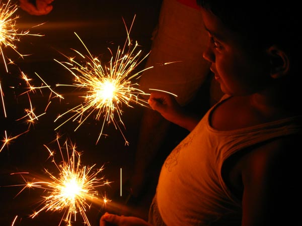 ಪ್ರಶ್ನೆ: ಹೊಸ ರೀತಿ ಪಟಾಕಿ ಕಂಡುಹಿಡಿಯುವುದು ದೀರ್ಘಾವಧಿ ಪರಿಹಾರ, ತಾತ್ಕಾಲಿಕವಾಗಿ ಏನು ಮಾಡಬಹುದು?