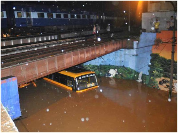 ಮೃತರ ಕುಟುಂಬಕ್ಕೆ ಐದು ಲಕ್ಷ ಪರಿಹಾರ