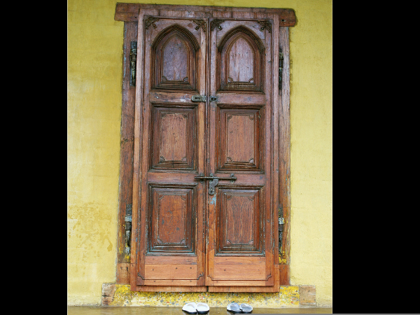 ಮುಖ್ಯದ್ವಾರದ ವಿನ್ಯಾಸ, ಕೆತ್ತನೆ ವಿವರ