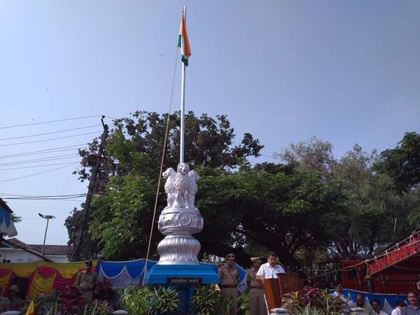 ಕನ್ನಡ ಉಳಿಸುವ ಜವಾಬ್ದಾರಿ ನಮ್ಮದು