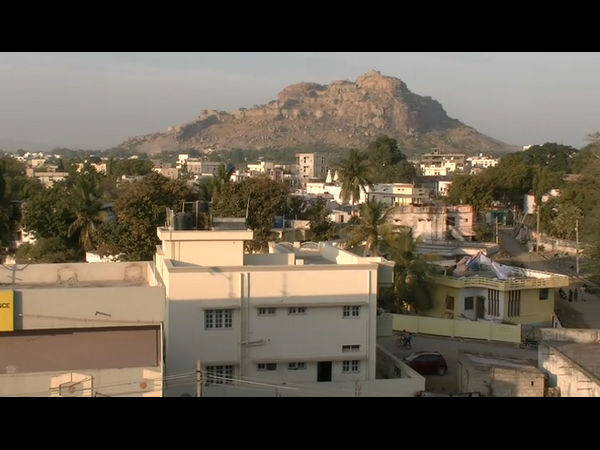 ಕನ್ನಡವನ್ನು ತೆಲುಗಿಗೆ ಅನುವಾದಿಸುವ ಪರಿಸ್ಥಿತಿ