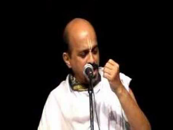 ಖ್ಯಾತ ಗಾಯಕ ವಿದ್ಯಾಭೂಷಣ