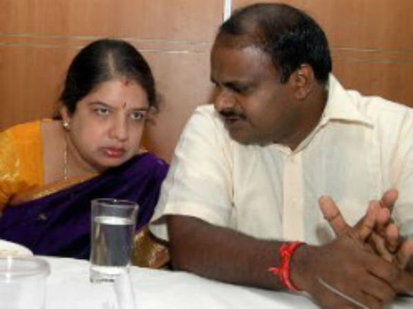 ಕುಟುಂಬ ರಾಜಕಾರಣ ಹಣೆಪಟ್ಟಿಯಿಂದ ಹೊರಬರಬೇಕು
