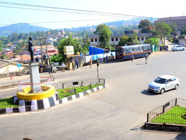 ರಸ್ತೆಗಿಳಿಯದ ವಾಹನಗಳು