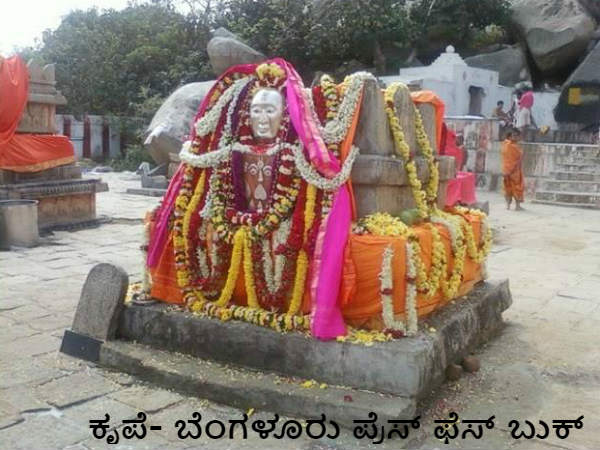 ಎರಡೆರಡು ಬಾರಿ ನೈವೇದ್ಯ, ಹಸ್ತೋದಕ