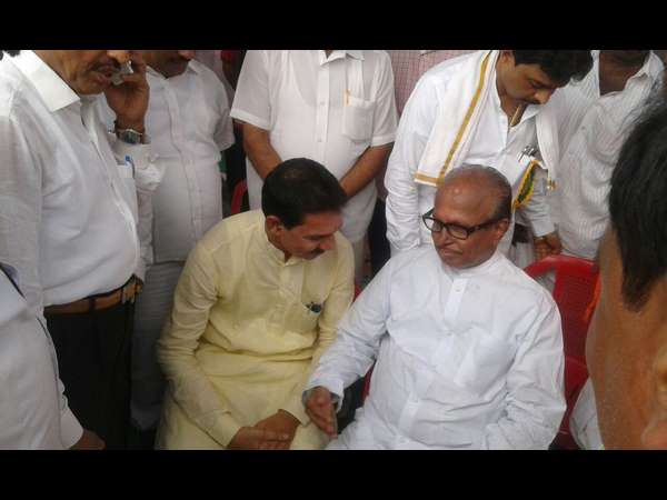 ಸಂತಸಗೊಂಡ ಪೂಜಾರಿ