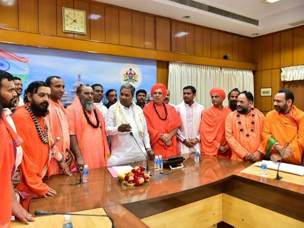 ಸಿದ್ದರಾಮಯ್ಯನವರಿಗೆ ಸನ್ಮಾನ