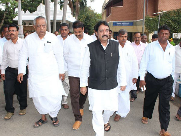 ಆತ್ಮಹತ್ಯೆ ಯತ್ನ