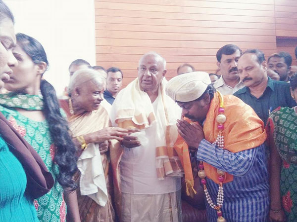 ದೇವೇಗೌಡರ ಕುಟುಂಬದಿಂದ ಎಷ್ಟು ಜನ ಸ್ಪರ್ಧಿಸುತ್ತಾರೆ?