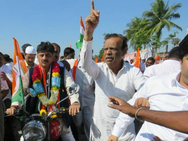 ಎರಡು ಸಮಾವೇಶಗಳು