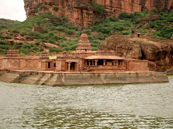 ಬಾದಾಮಿ