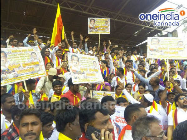 ಕರ್ನಾಟಕದವರು ಸ್ಥಳೀಯರು ಎಂದು ಪರಿಗಣಿಸಲು 20 ವರ್ಷಗಳು ಬೇಕು