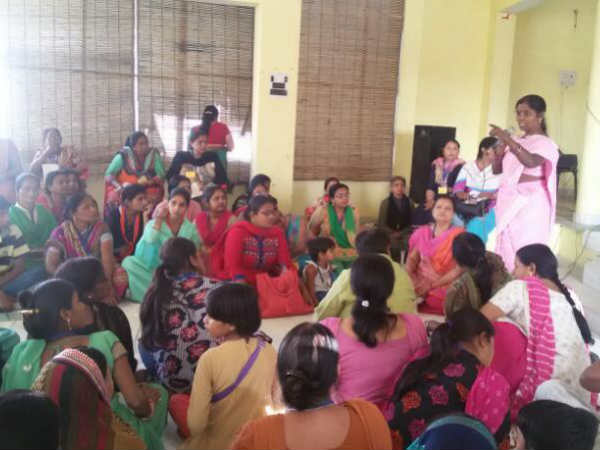 ದಟ್ಟ ಕಾಡಿನ ಗುಡಿಸಲಲ್ಲಿ ಬದುಕು!