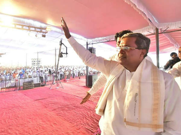 ರಾಜಕೀಯ ಆರಂಭ