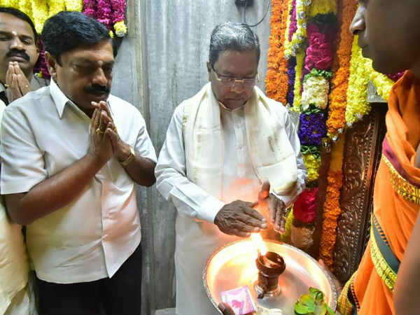 ಉಡುಪಿಯ ಕಟಪಾಡಿ ವಿಶ್ವನಾಥ ದೇವಾಲಯಕ್ಕೆ ಭೇಟಿ