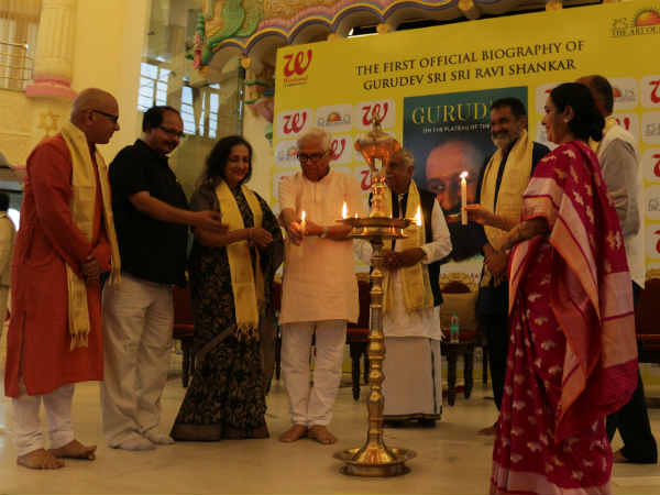 1ಲಕ್ಷ ಪ್ರತಿ ಮಾರಾಟ: