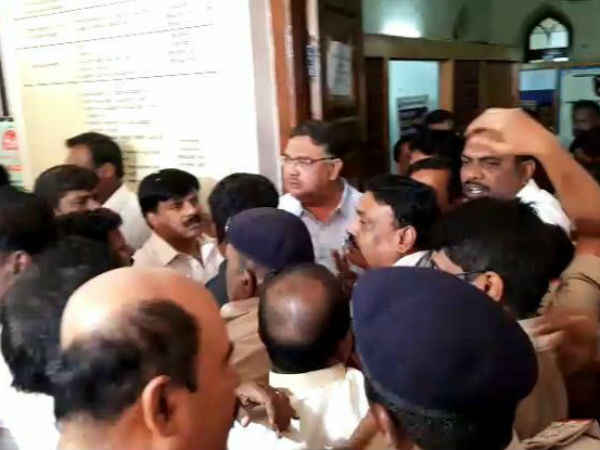 ಹಳಿತಪ್ಪಿದ ಲೆಕ್ಕಾಚಾರ