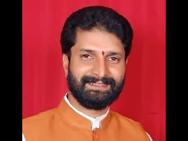ಜನಾರ್ದನ ರೆಡ್ಡಿ ಸಹಾಯ ಮಾಡ್ತಿದ್ದಾರೆ