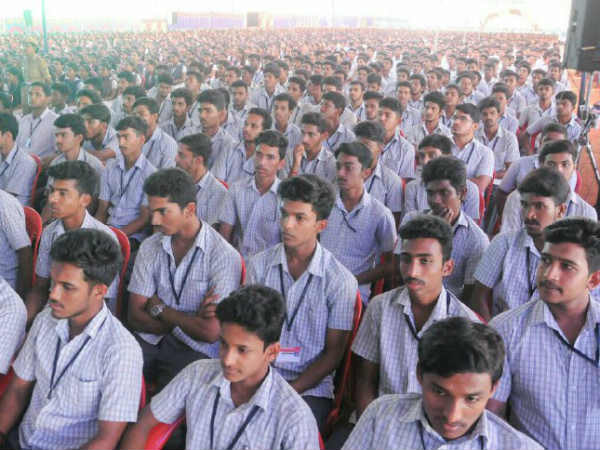ಕಾಲೇಜು ವಿದ್ಯಾರ್ಥಿಗಳಿಗೆ ರಾಜಕೀಯ ಪಾಠ