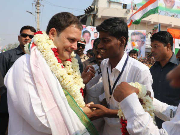 ಸಾಮಾನ್ಯ ಜನರ ನಾಯಕನಾಗುವ ಸ್ಟಂಟ್?