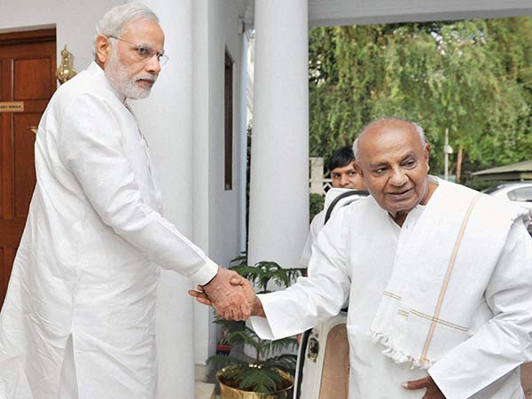 ಕಾಂಗ್ರೆಸ್ ಸಚಿವರು ಇದುವರೆಗೂ ಯಾವುದೇ ಹೇಳಿಕೆಯನ್ನು ನೀಡಿಲ್ಲ
