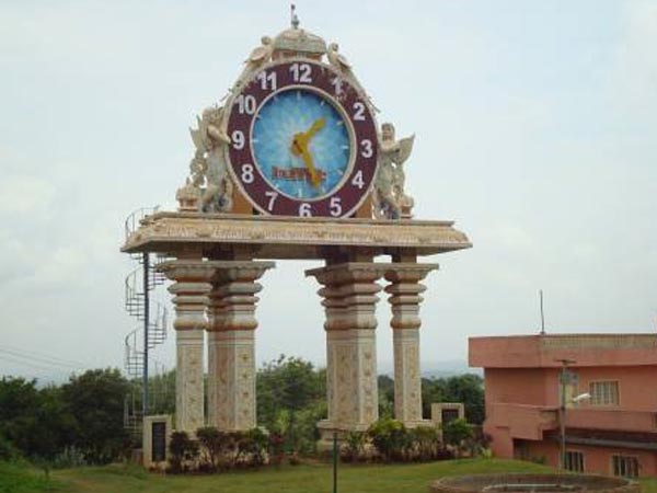 ಆಶ್ರಮದ ಇತಿಹಾಸ