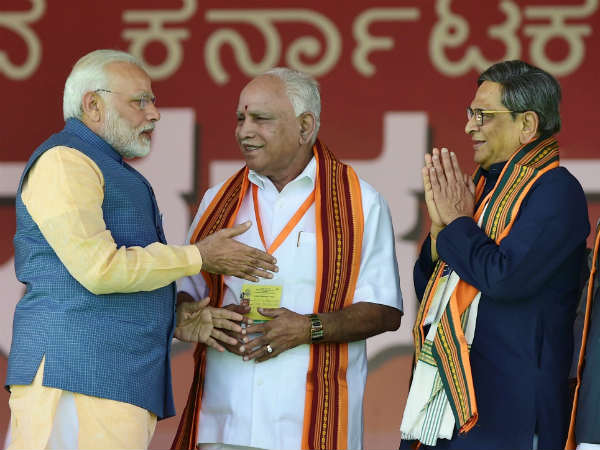 ಎಸ್.ಎಂ ಕೃಷ್ಣ ಮೋದಿಗೆ ಸ್ವಾಗತ ಕೋರುತ್ತಿರುವುದು