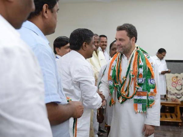 ರೈತರ ಸಾಲ ಮನ್ನಾ ಮಾಡಿ