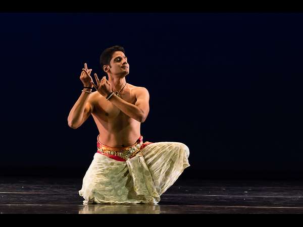 ಬೆಳೆವ ಕುಡಿ ಮೊಳಕೆಯಲ್ಲಿ...