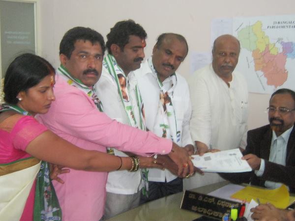ಪ್ರಭಾಕರ ರೆಡ್ಡಿ ವ್ಯಕ್ತಿಚಿತ್ರ