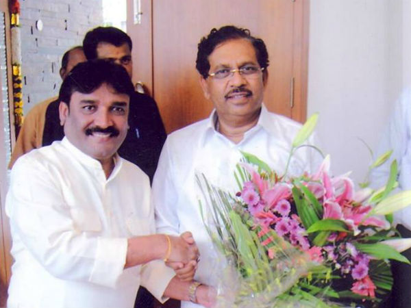 ಮೂರು ಅಭ್ಯರ್ಥಿಗಳು ಕಣಕ್ಕೆ