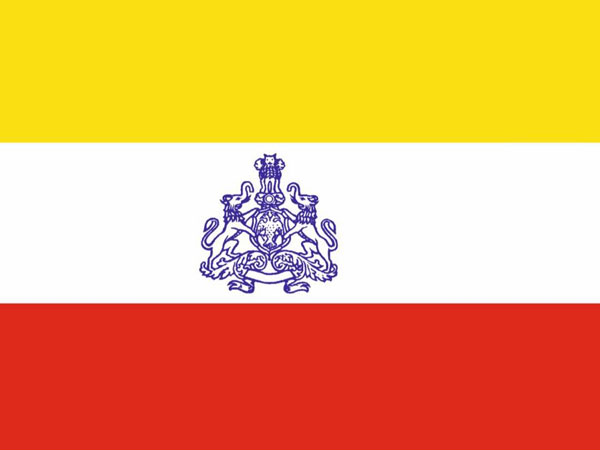 ಸಂವಿಧಾನದಲ್ಲಿ ನಾಡ ಧ್ವಜ ಹೊಂದಲು ಅವಕಾಶ