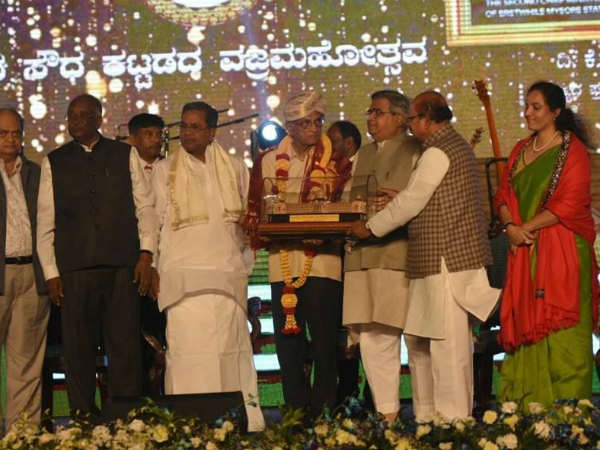 4ಗಂಟೆಗೆ ದೇವರ ಹಿಪ್ಪರಗಿಯಲ್ಲಿ, 5ಗಂಟೆಗೆ ವಿಧಾನಸೌಧದಲ್ಲಿ ಕಾರ್ಯಕ್ರಮ