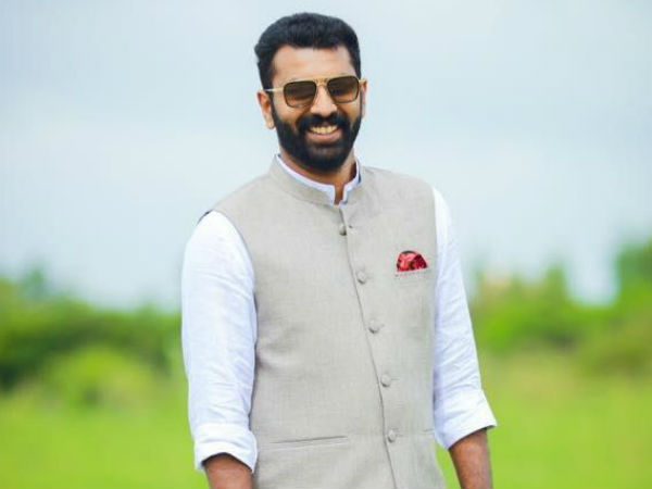 ಕಾಲು ಚಾಚಿಕೊಂಡು ಕುಳಿತಿದ್ದೀಯಾ?