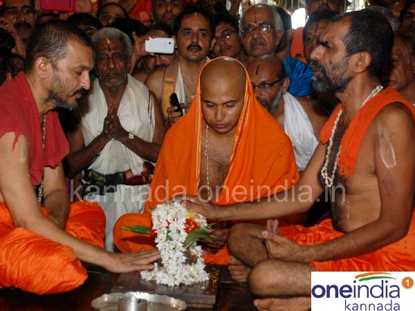 ವಿಶ್ವಪ್ರಿಯ ತೀರ್ಥ ಶ್ರೀಪಾದರು