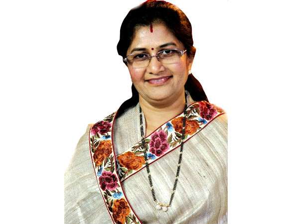 ಬಿಜೆಪಿ ಅಭ್ಯರ್ಥಿ : ಜೊಲ್ಲೆ ಶಶಿಕಲಾ ಅಣ್ಣಾಸಾಹೇಬ್