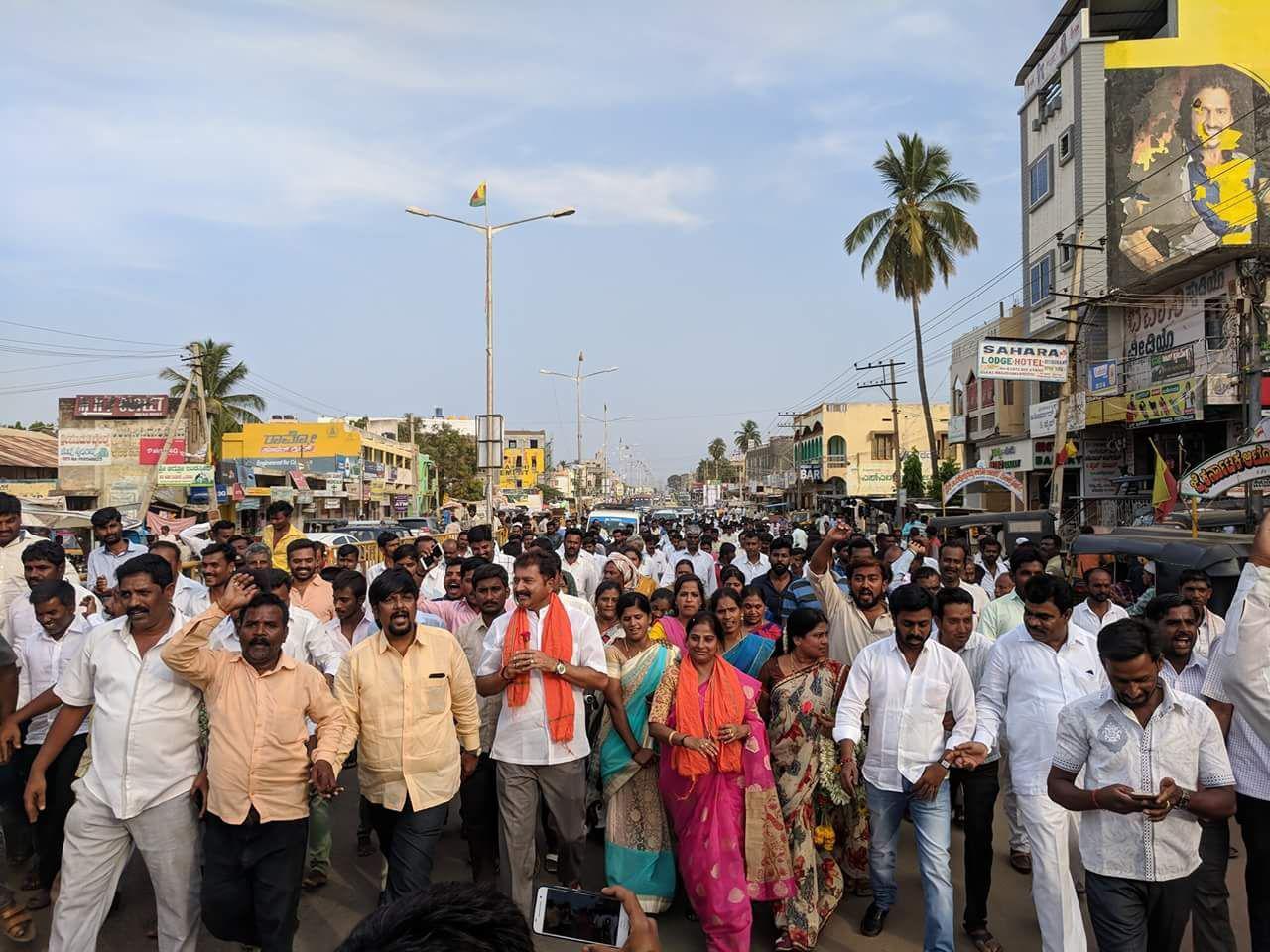 ಬಿಜೆಪಿ ಅಭ್ಯರ್ಥಿಗೆ ಅದ್ದೂರಿ ಸ್ವಾಗತ