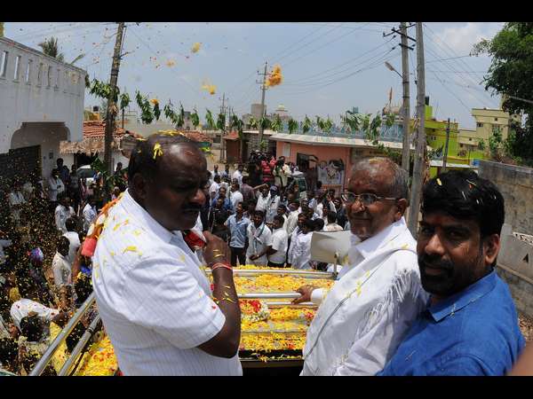 ರಾಮನಗರ, ಚನ್ನಪಟ್ಟಣದಲ್ಲಿ ಸಿದ್ದರಾಮಯ್ಯ ಒಂದು ತಿಂಗಳು ಕ್ಯಾಂಪ್ ಮಾಡಲಿ