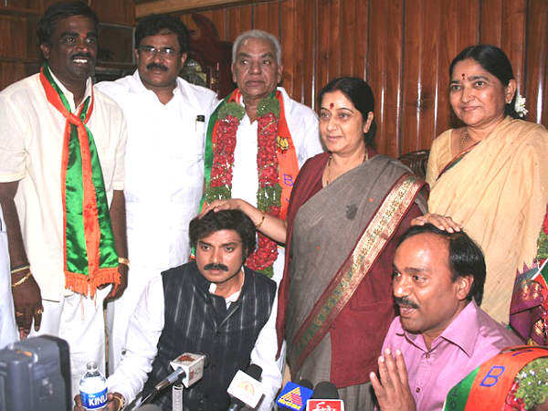 ಜಬರಿಸಿ ಕೇಳುವುದಕ್ಕೆ ಹೈಕಮ್ಯಾಂಡ್ ಎಲ್ಲಿತ್ತು?