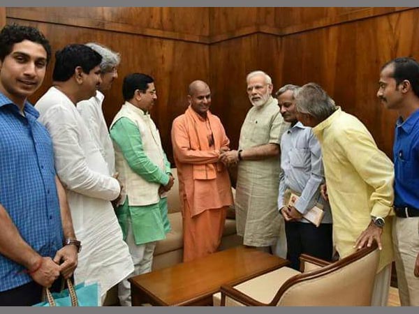 ಪ್ರ: ಸ್ವಾಮೀಜಿಗಳು ಶಕ್ತಿ ರಾಜಕಾರಣದ ಭಾಗವಾಗುವುದು ಸರಿಯೇ?