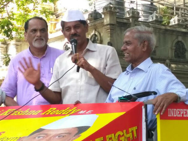 Karnataka Elections : SR Hiremath campaigns for Ravi Krishna Reddy Karnataka Elections : SR Hiremath campaigns for Ravi Krishna Reddy