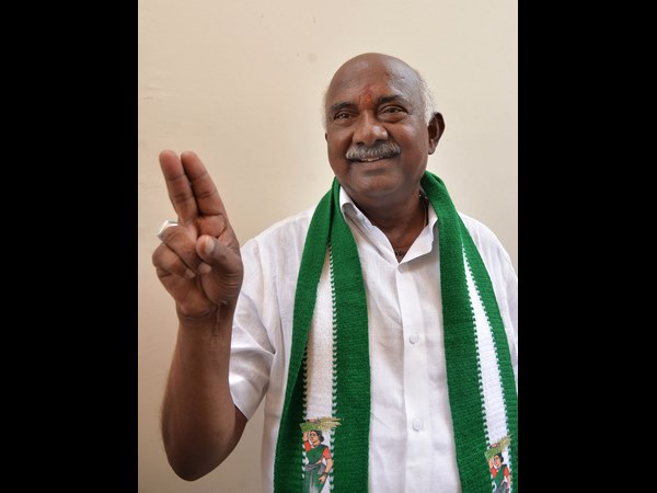ಹುಣಸೂರು ವಿಶ್ವನಾಥ್