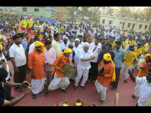 ಆರ್ ವಿ ದೇಶಪಾಂಡೆ : ಉತ್ತರ ಕನ್ನಡ ಜಿಲ್ಲೆ