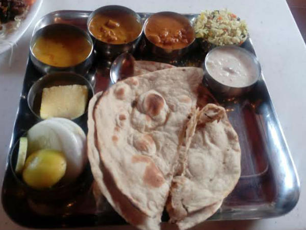 ಹೋಟೆಲ್ ತೆರೆದಿರುತ್ತದೆ