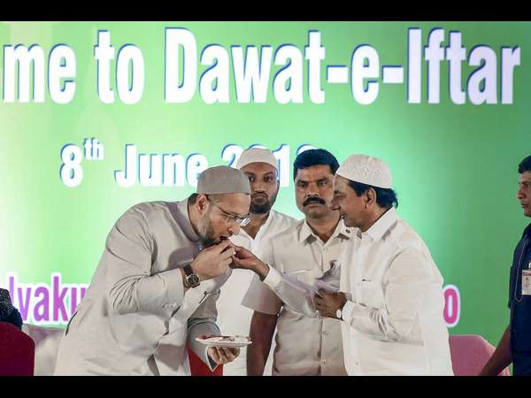 ಹೈದರಾಬಾದ್ ನಲ್ಲಿ ಇಫ್ತಾರ್ ಕೂಟ