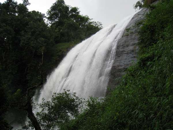 ಹುಚ್ಚು ಸಾಹಸಕ್ಕೆ ಕೈಹಾಕಬೇಡಿ!